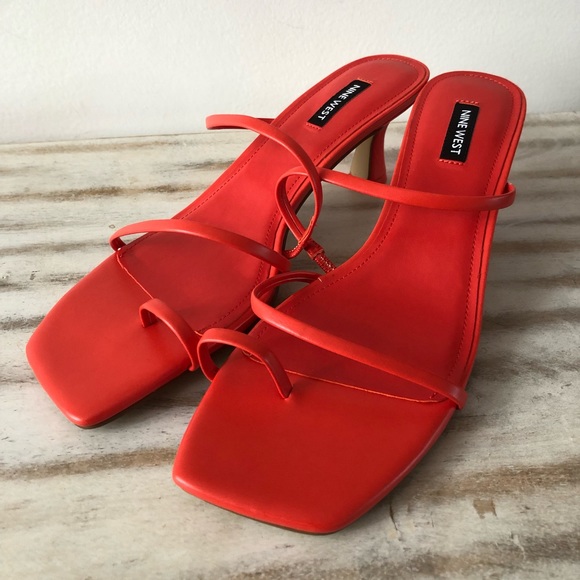 Chic Nine West sandal - like new - Picture 3 of 7